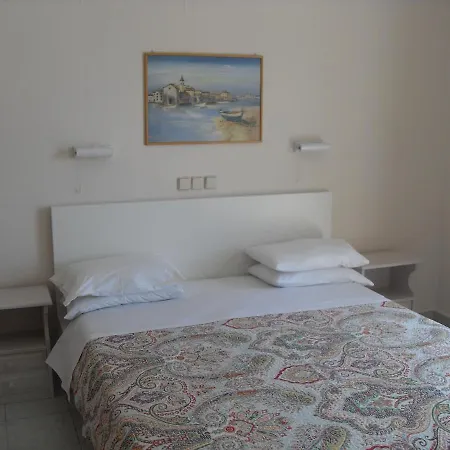 Hercules Sea Front Apartamento