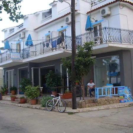 Hercules Sea Front Apartmán