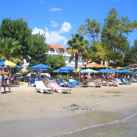 Hercules Sea Front Apartmán *