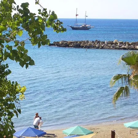 Hercules Sea Front Apartmán *