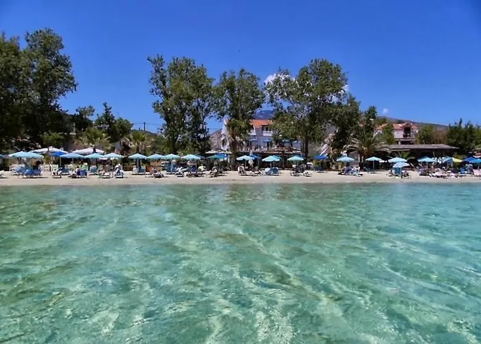 Hercules Sea Front דירה *